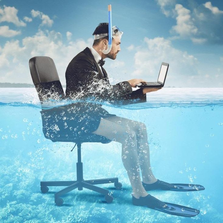 Personnage assis illustrant le sujet Maladie et congés-payés